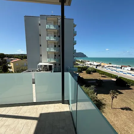 Apartamento M449 - Marcelli, Trilocale Con Posto Auto E Condominiale
