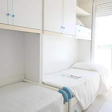 M449 - Marcelli, Trilocale Con Posto Auto E Condominiale