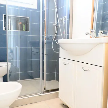 M449 - Marcelli, Trilocale Con Posto Auto E Condominiale Apartamento Marcelli